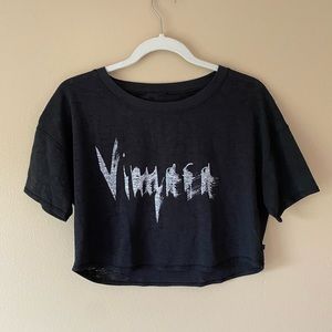 Lululemon cropped tee